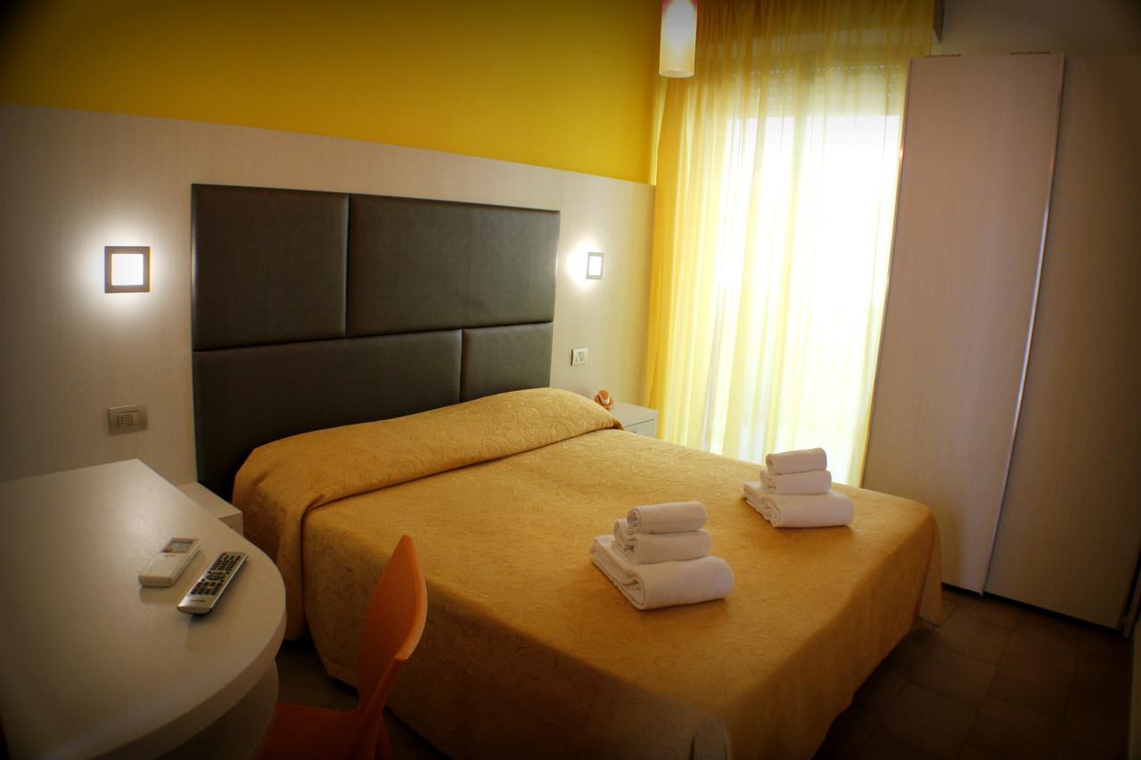 Hotel Adria Беллария-Иджеа-Марина Номер фото