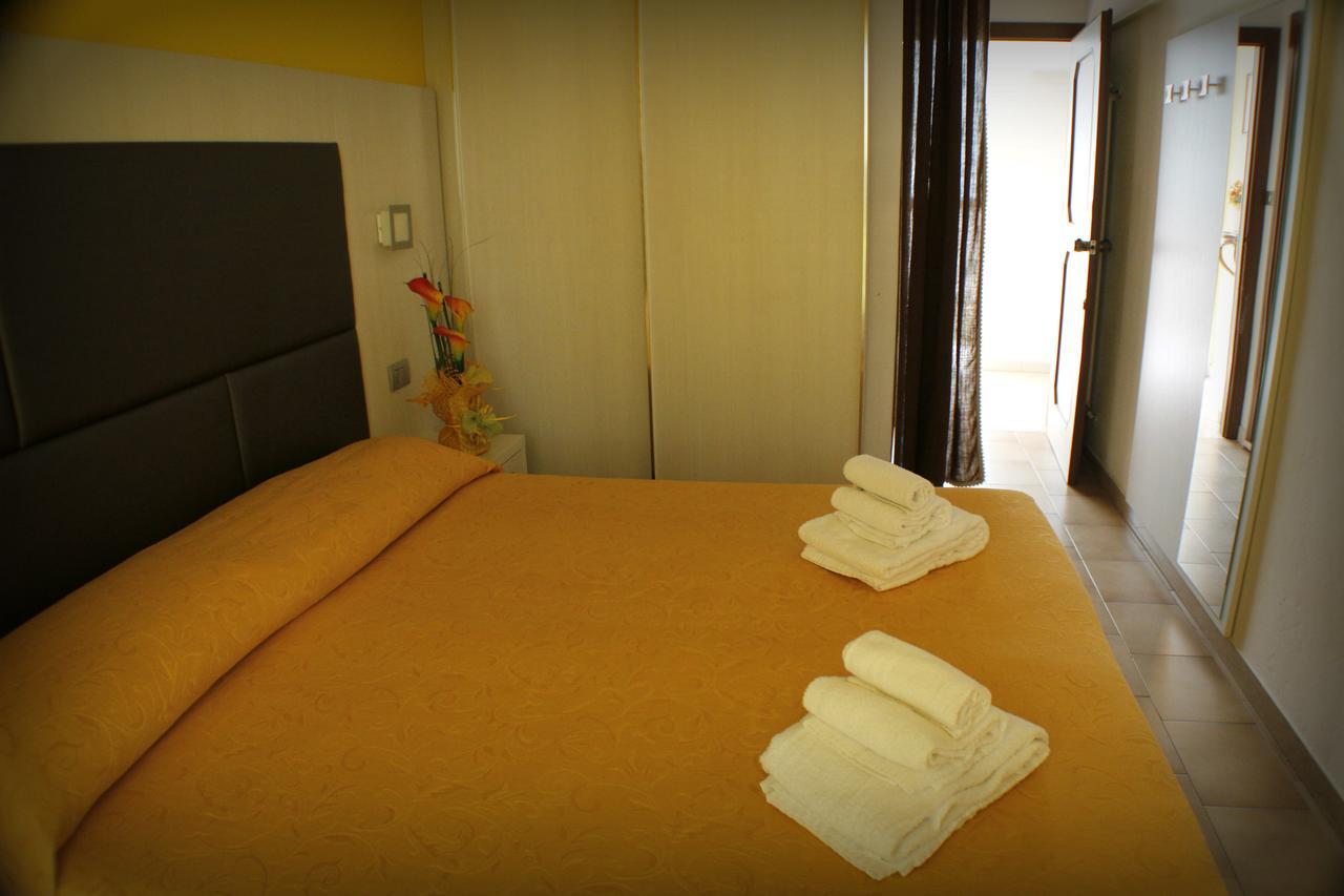 Hotel Adria Беллария-Иджеа-Марина Экстерьер фото